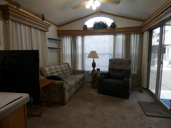 1998 CAVCO Mobile Home