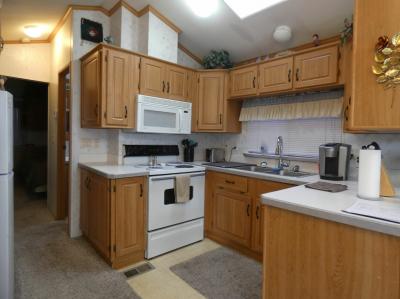 Photo 3 of 14 of home located at 1110 North Henness Rd 206 Casa Grande, AZ 85122