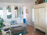 1972 Broadmore Manufactured Home