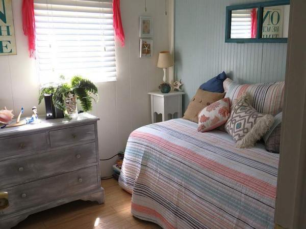 1972 Broadmore Manufactured Home