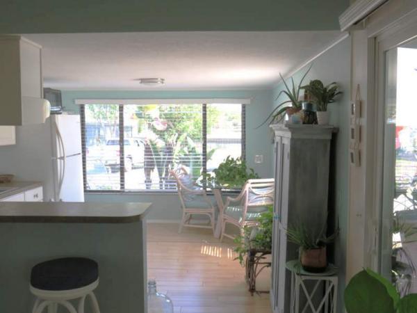1972 Broadmore Manufactured Home