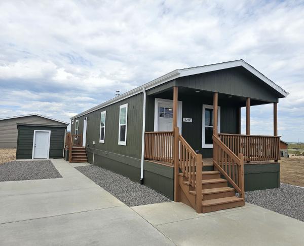 2025 Skyline LH28761 Mobile Home