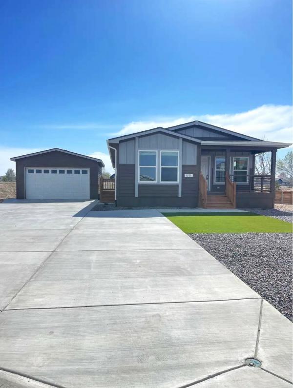 2024 Champion SCC643 Mobile Home