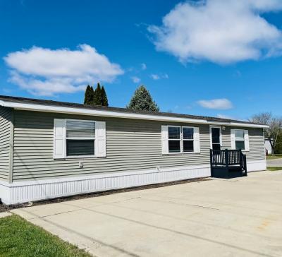 Mobile Home at 3832 Broken Oak White Lake, MI 48383