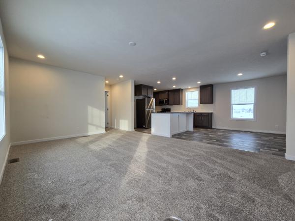 2025 Clayton 81SRH28523A Mobile Home