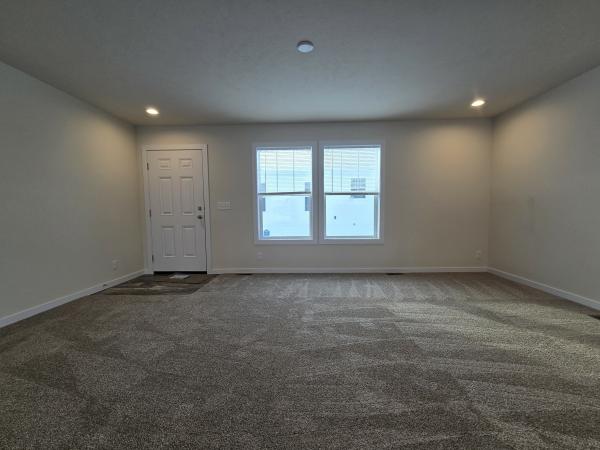 2025 Clayton 81SRH28523A Mobile Home