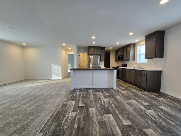 2025 Clayton 81SRH28523A Mobile Home