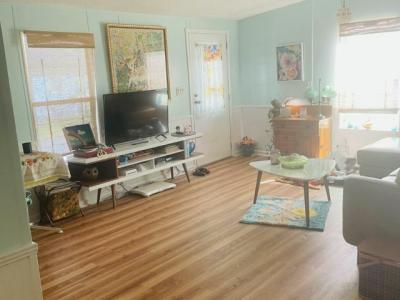 Photo 4 of 12 of home located at 17 Susan Circle Greenacres, FL 33463