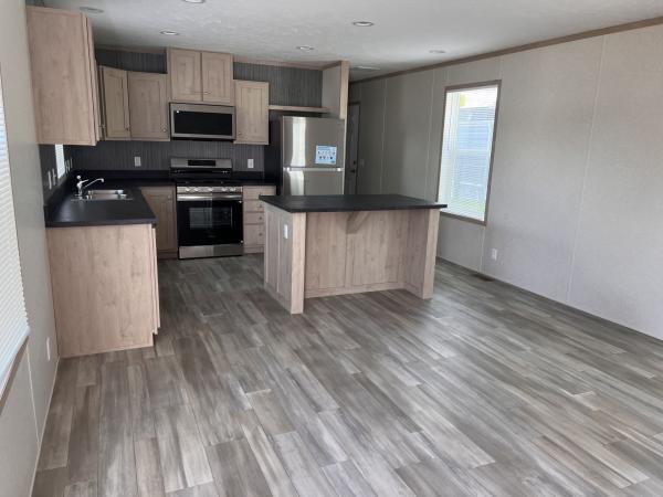 2025 Clayton 7216-4200 Mobile Home