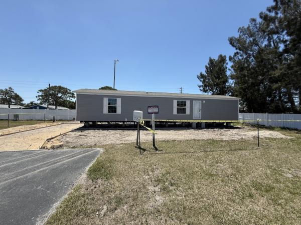 2025 Champion Home Builders, Inc. mobile Home