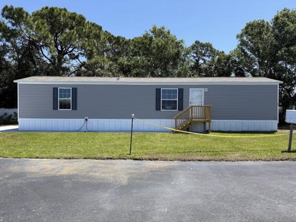 2025 Champion Home Builders, Inc. mobile Home