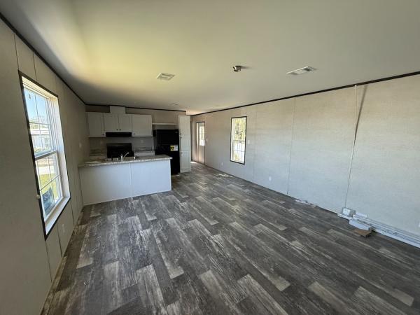 2025 Champion Home Builders, Inc. mobile Home