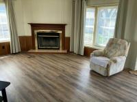 1992 Schult Lakewood Manufactured Home