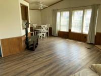 1992 Schult Lakewood Manufactured Home