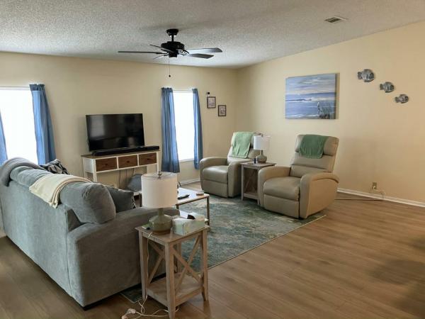 1990 Merit HS Manufactured Home
