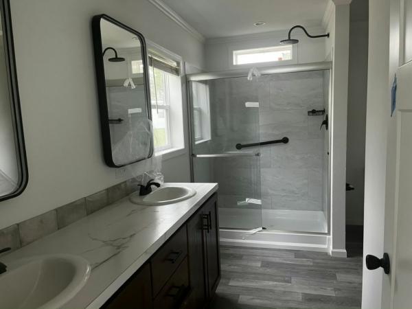 2025 Skyline - Lancaster Madison Mobile Home