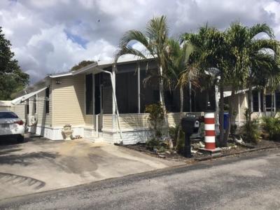 Photo 2 of 13 of home located at 34924 SW 187th Ct Homestead, FL 33034