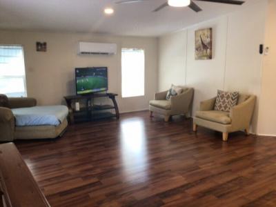 Photo 4 of 13 of home located at 34924 SW 187th Ct Homestead, FL 33034