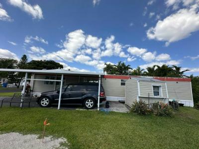 Photo 1 of 20 of home located at 5221 S.w. 34th Street Davie, FL 33314