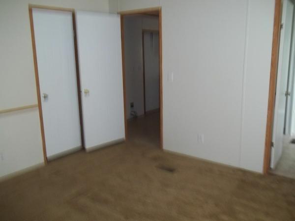 2004 Fleetwood Festival Mobile Home