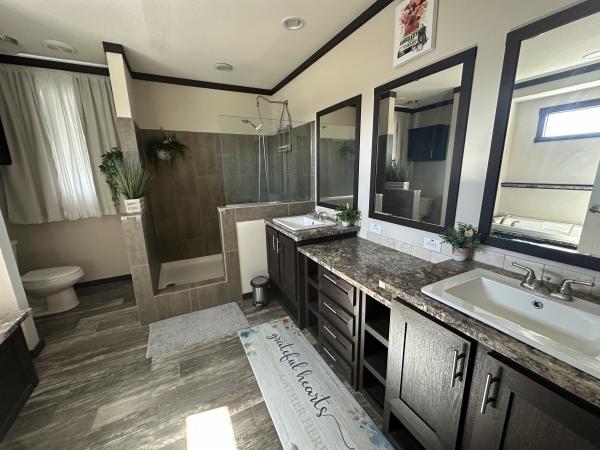 2020 Clayton Mobile Home