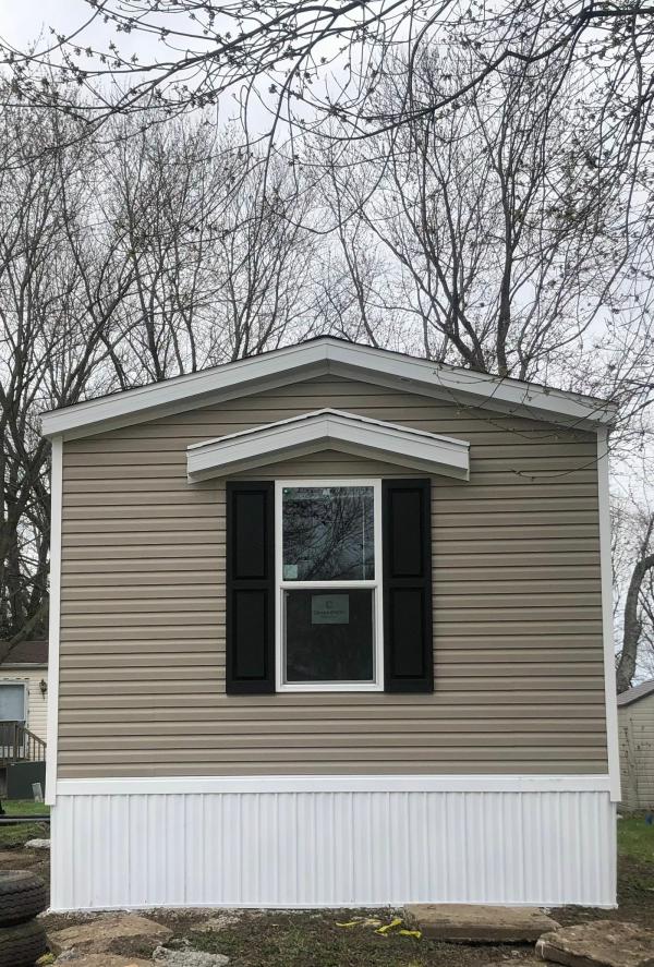 Photo 1 of 2 of home located at 102 Duchess Ln., Lot 232 Hebron, IN 46341