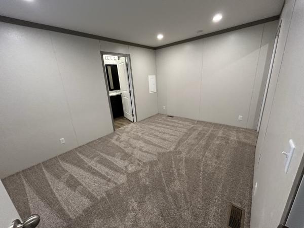 2025 Clayton 6616-4779 Pulse  Home