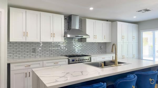 1975 Villa West   Home