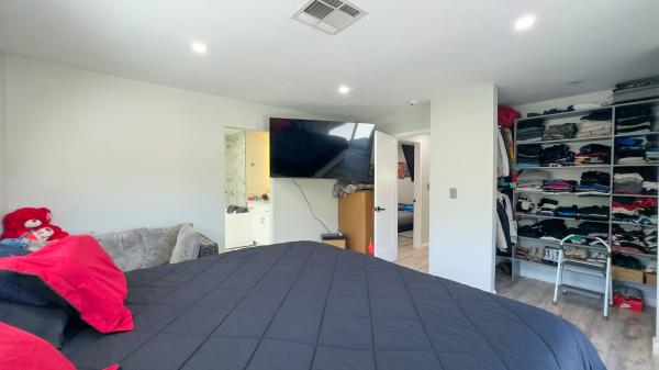 1975 Villa West   Home