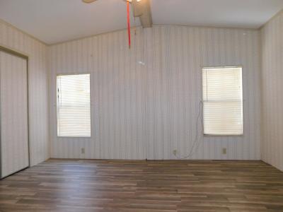 Photo 5 of 18 of home located at 1538 Black Forest Dr Lakeland, FL 33810