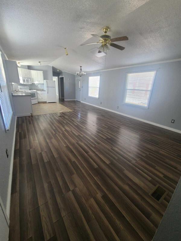 Silver GC7 Mobile Home