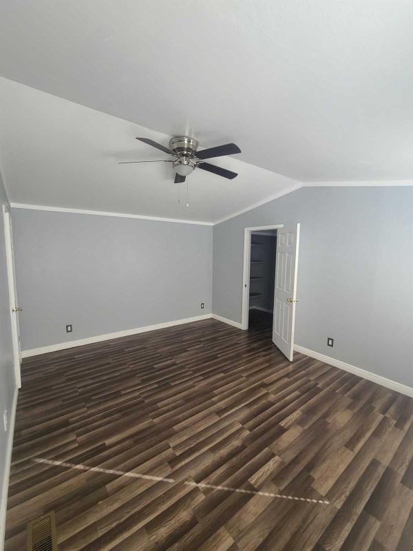 Silver GC7 Mobile Home