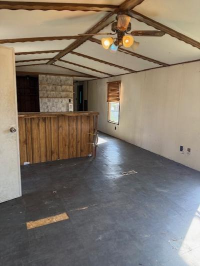 Photo 3 of 8 of home located at 31 Greendale Dr. Saint Charles, MO 63301