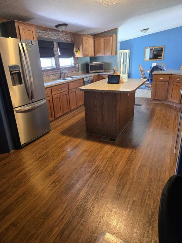 2000 Four Seasons Mobile Home