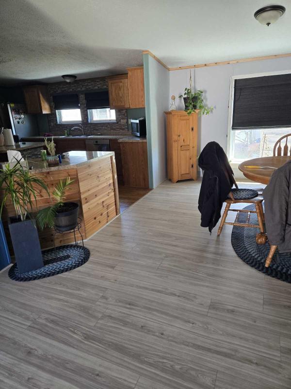 2000 Four Seasons Mobile Home