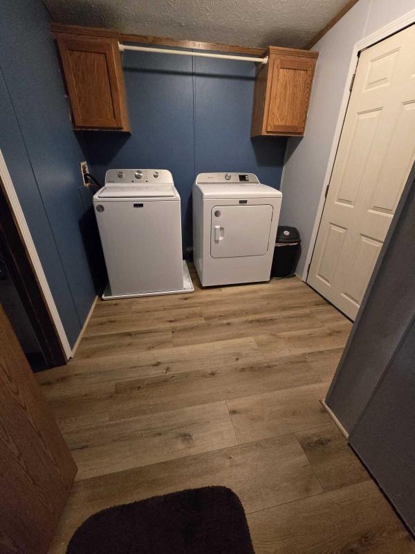 2000 Four Seasons Mobile Home