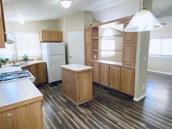 2000 Fleetwood Spring Hill Manufactured Home