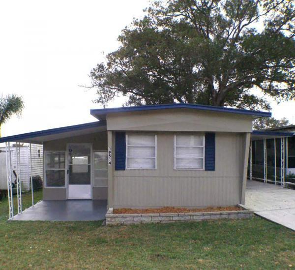 Photo 1 of 2 of home located at 39534 Rosebush Lane Zephyrhills, FL 33542