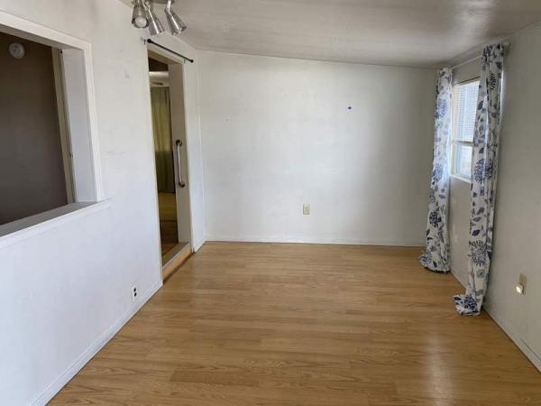 1977 SAHAR Manufactured Home