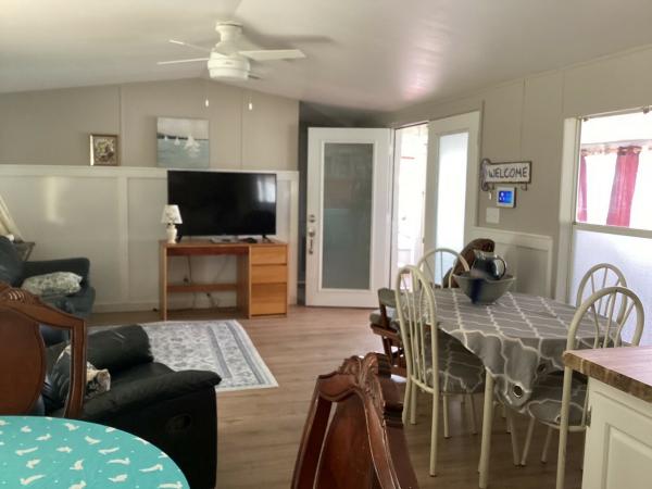 1993 Mobile Home
