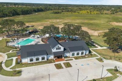 Photo 3 of 10 of home located at 49 Tranquility Trails Way Willis, TX 77318