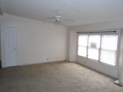 Photo 5 of 5 of home located at 3135 Vistabrook Ave Kentwood, MI 49512
