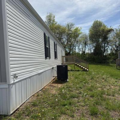 Photo 2 of 8 of home located at 255 Sycamore Loop Campbellsville, KY 42718