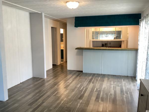 1971 LAKEWOOD HOMES - Mobile Home