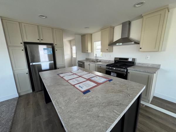 2025 Clayton 71TIP24563A Mobile Home