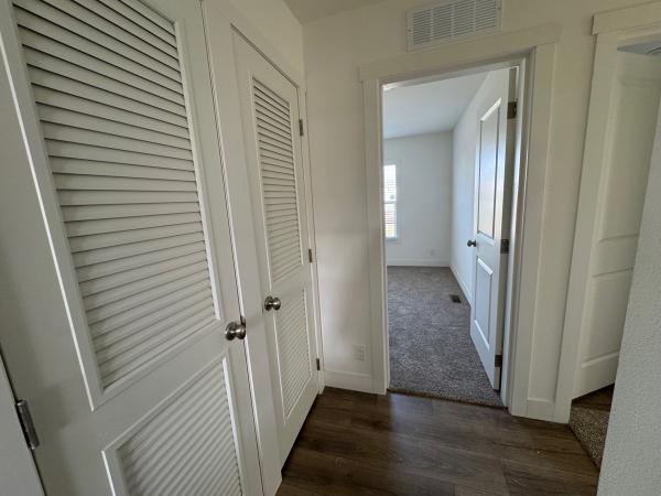 2025 Clayton 71TIP24563A Mobile Home