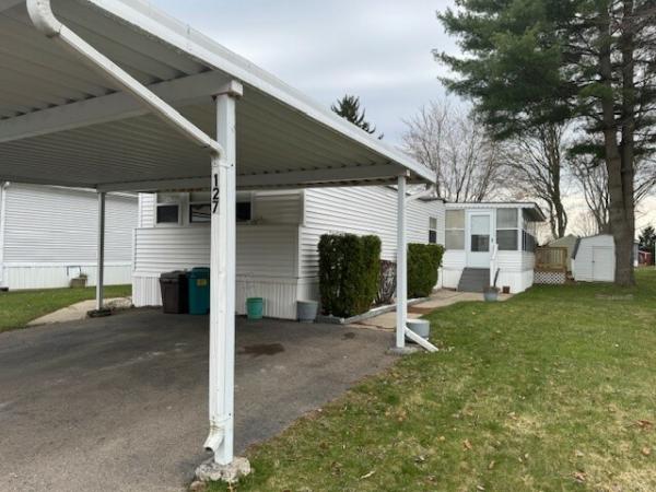 1986 Holly Park Mobile Home