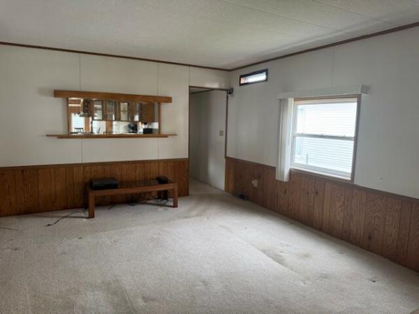 1986 Holly Park Mobile Home