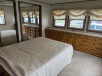 1986 Holly Park Mobile Home