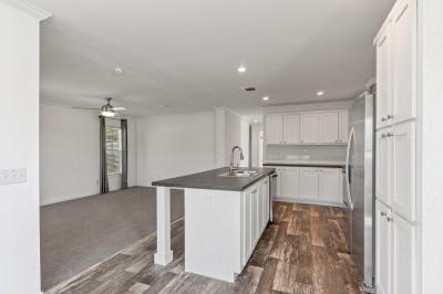 Photo 4 of 18 of home located at 3322 E. Dale St. Leesburg, FL 34788